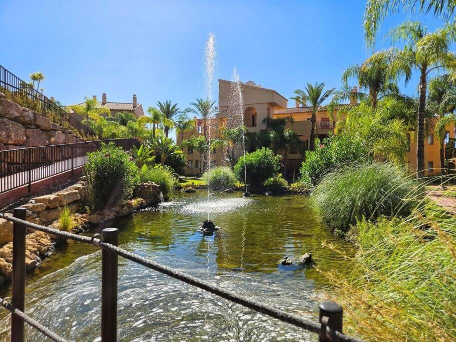 Hacienda Del Senorio De Cifuentes Apartment Estepona Exterior photo