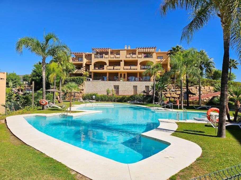 Hacienda Del Senorio De Cifuentes Apartment Estepona Exterior photo